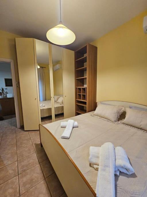 Kt Apartment Dráma Buitenkant foto